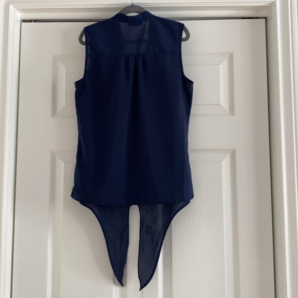 Jacob Blue front tie button down blouse (Size XS) - Picture 3 of 3